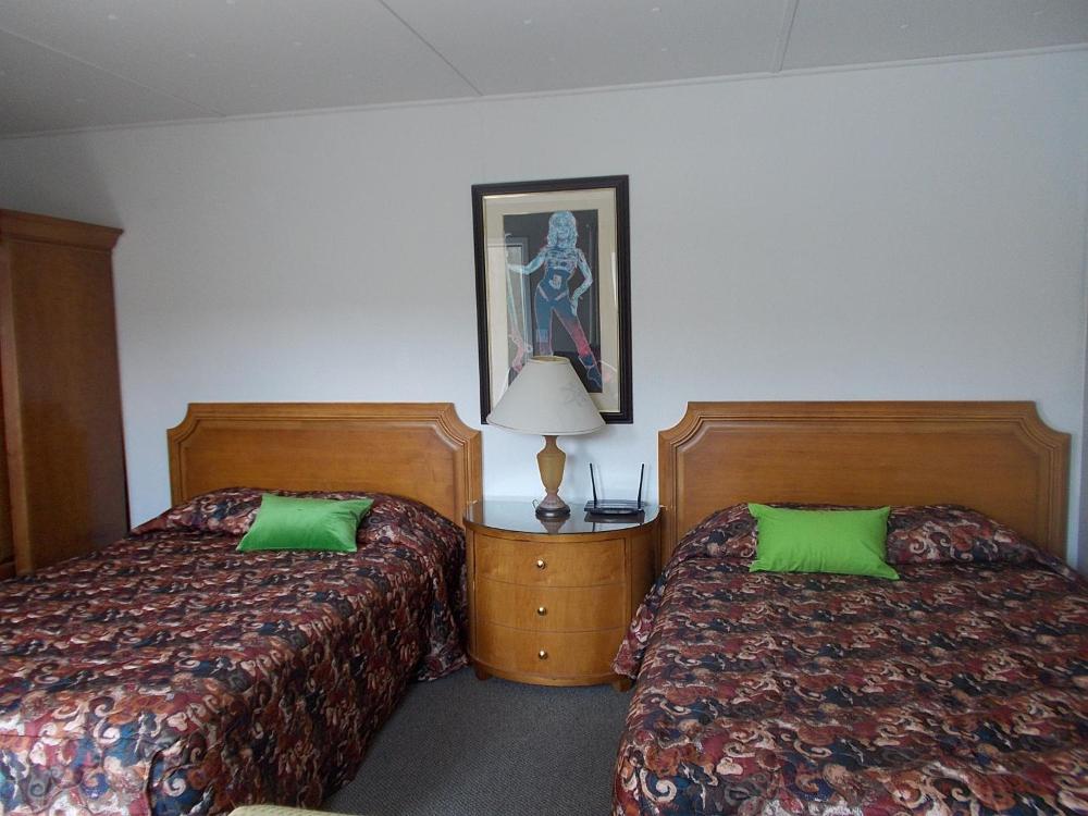 Deluxe Double Room with Two Double Beds interior